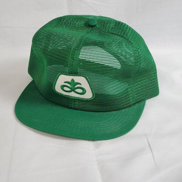 Vintage Pioneer Seed Corduroy Snapback Hat Green Logo Cap USA Farm Ag Patch - Picture 1 of 5